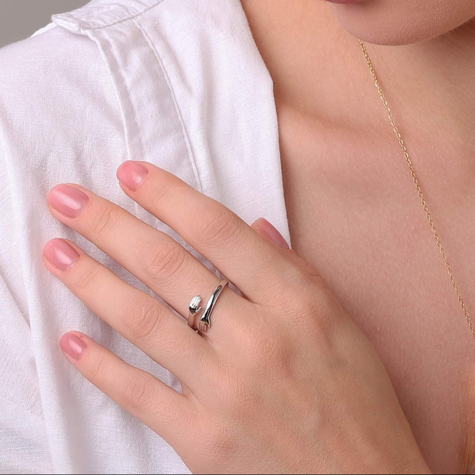 Hug Ring
