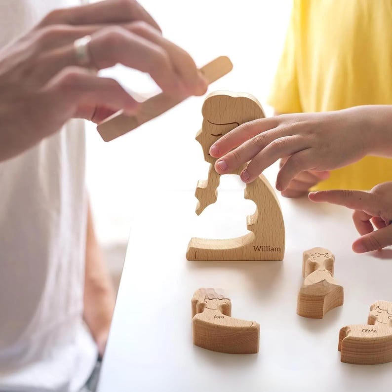 Hugging Family Puzzle