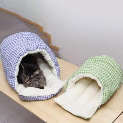 Warm, Detachable & Scratch-Resistant Gingham Pet House Bed QH7
