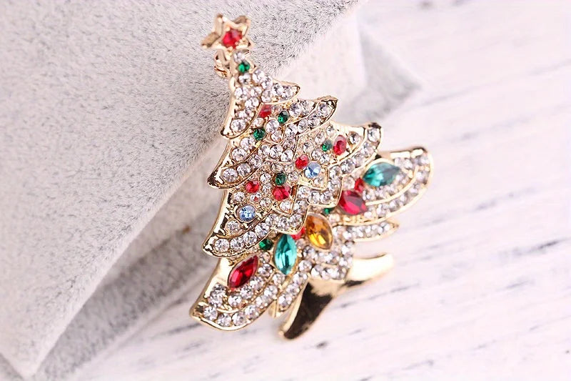 Exquisite Christmas Tree Crystal Brooch